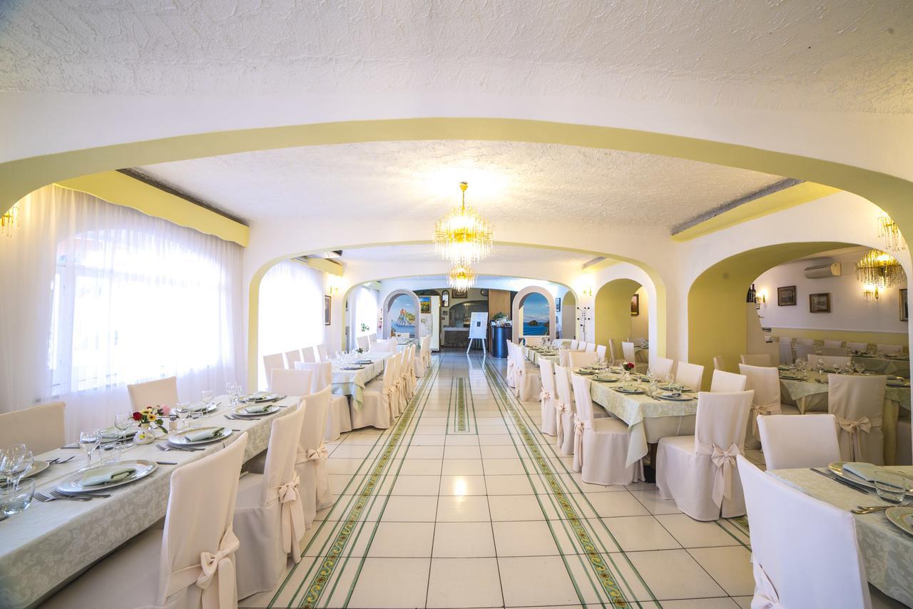 Hotel Carlo Magno Forio  Exterior photo
