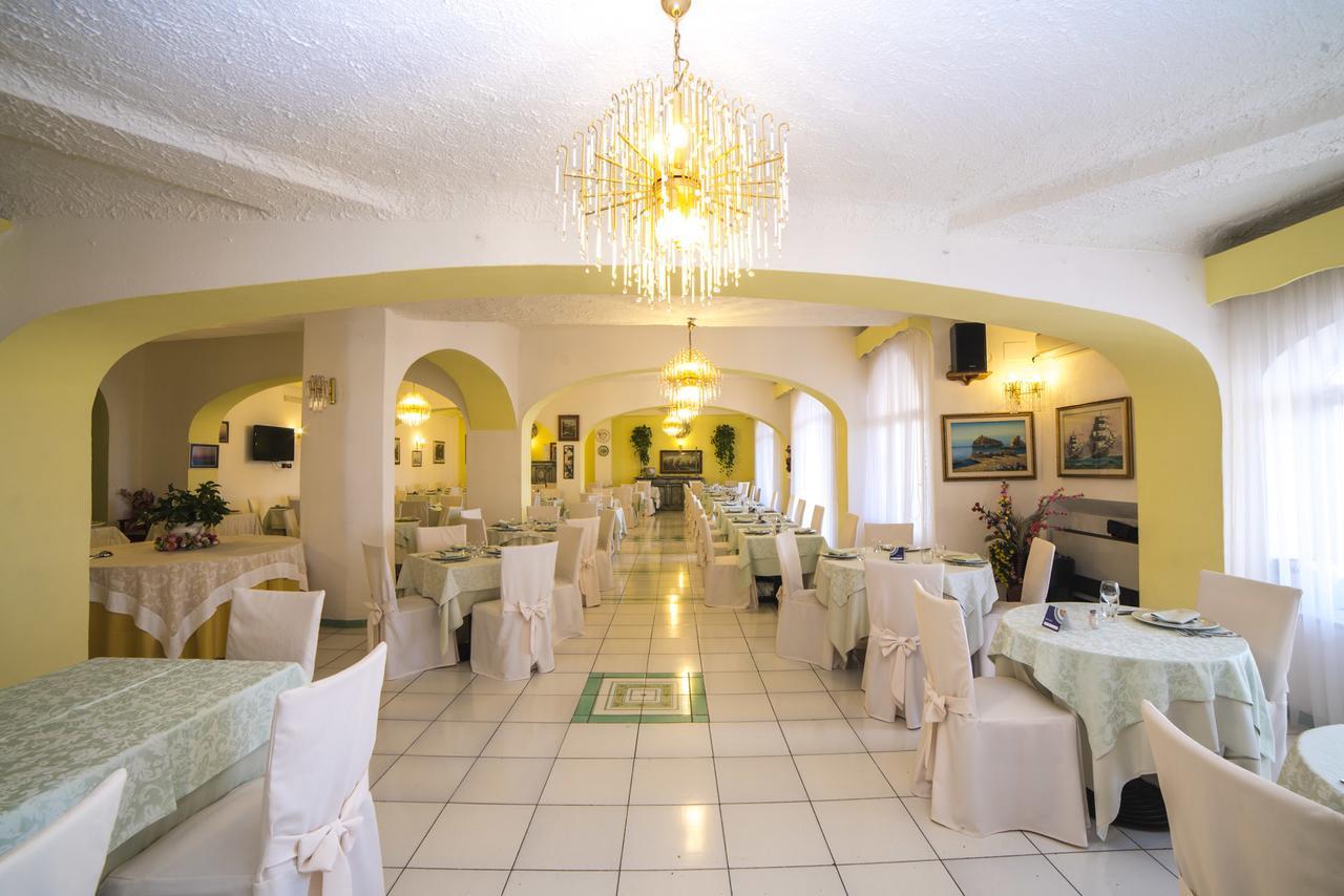Hotel Carlo Magno Forio  Exterior photo